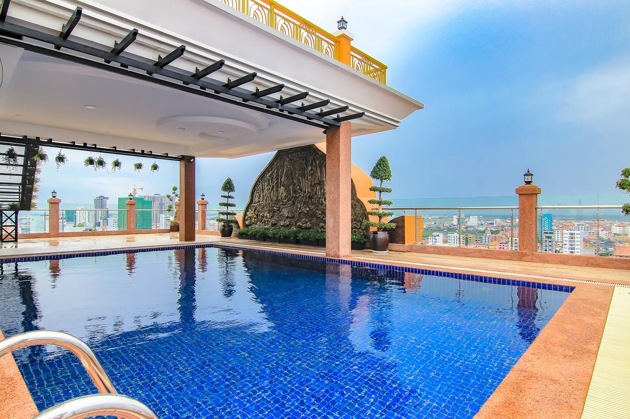 Queen Mansion Phnom Penh Eksteriør billede