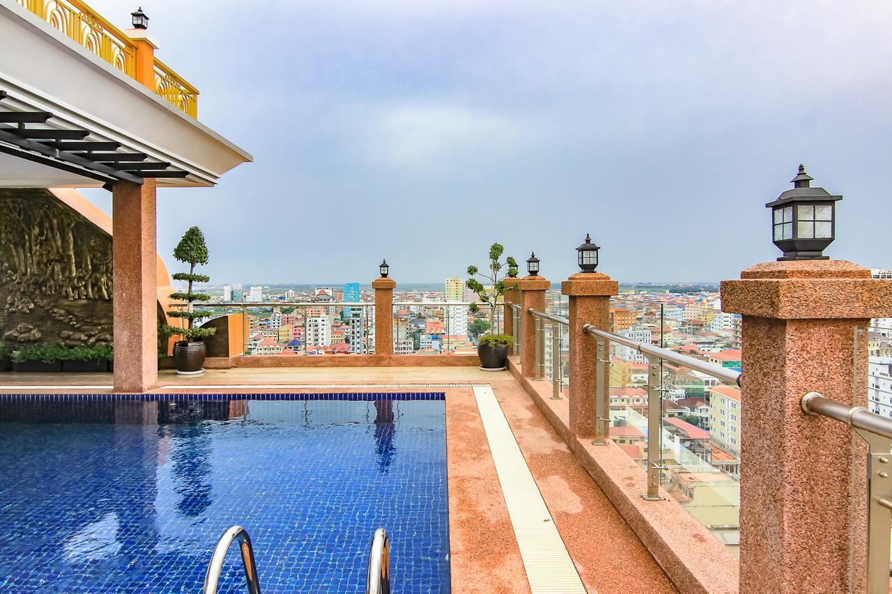 Queen Mansion Phnom Penh Eksteriør billede